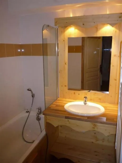 Au Ski Avec Spa Plus Grand Domaine D'Europe Orelle 0*,  France
